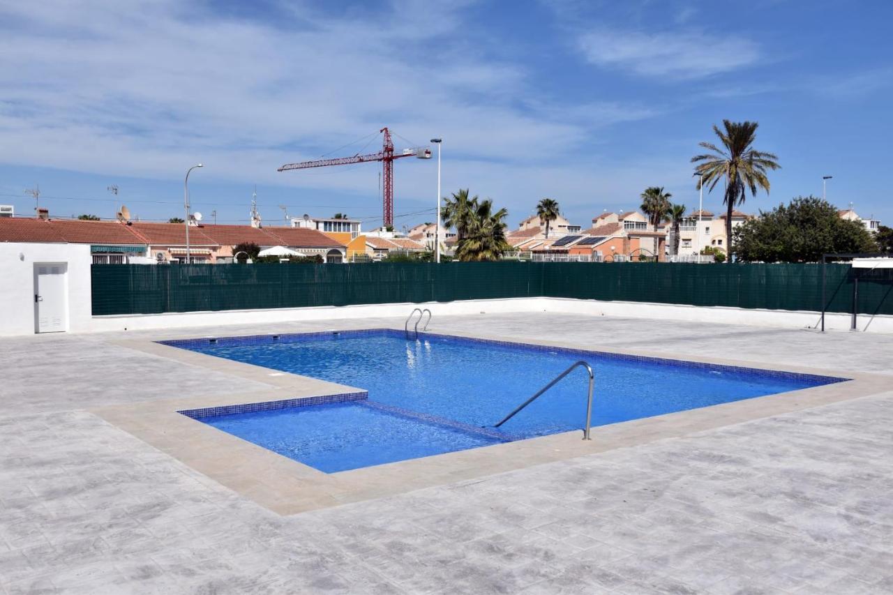 Casa Alex Torrevieja- Holiday House - Con Piscina Comunitaria Exterior foto